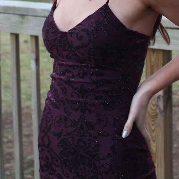 Maroon purple dress with sparkle pattern bodycon - Picture 8 of 8